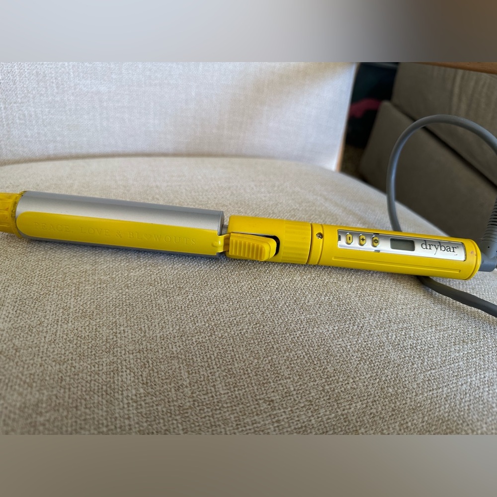 Drybar 1 inch curling iron 3 day bender